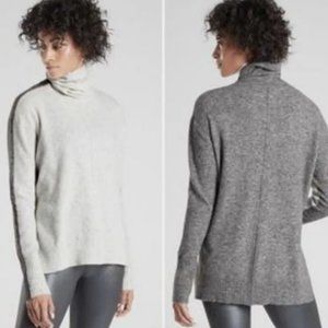 Athleta Transit Colorblock Turtleneck Wool Sweater Womens Small Oversized